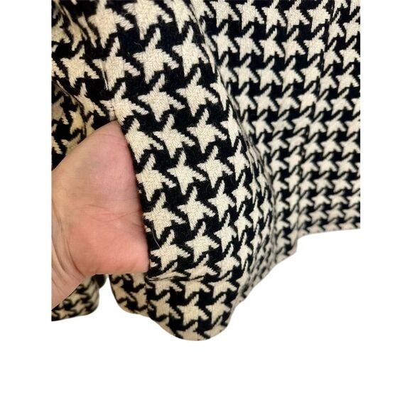 Talbots Women's Houndstooth Jacket Size 12 Black Long Sleeve. - Picture 7 of 8